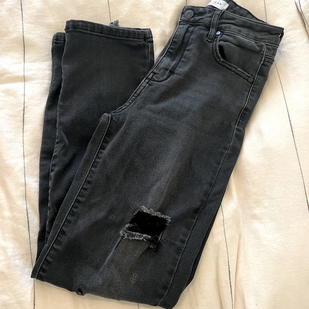 cjla-distressed black jeans 3